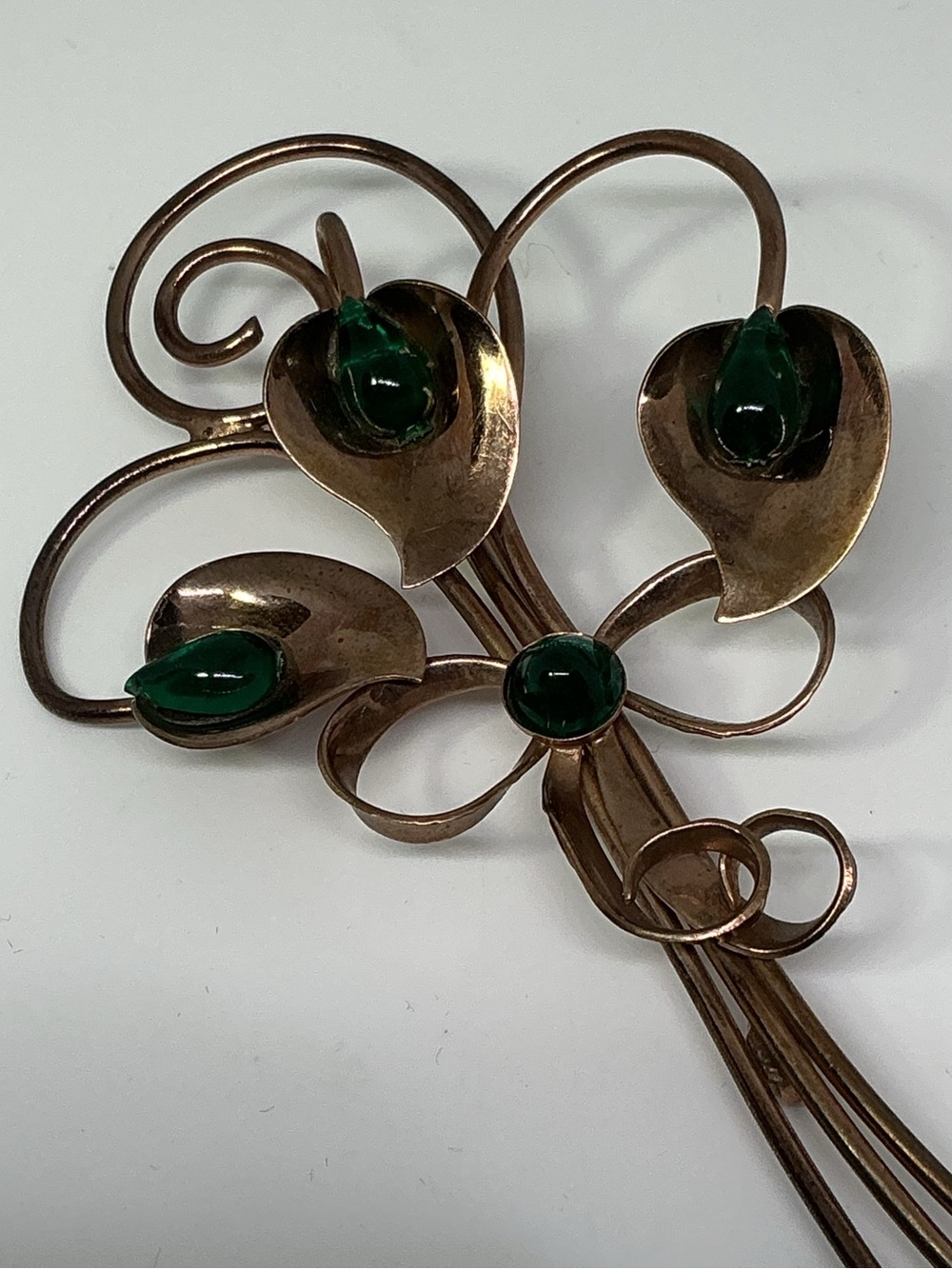 Vintage Copper Wire Calla Lily Bouquet Brooch Green Glass Cabochon